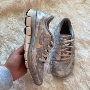 🤍Nike free run 5.0 sneakers 🤍Size 7 womens